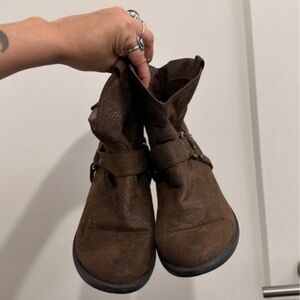 Zara Brown Suede Ankle Boots
